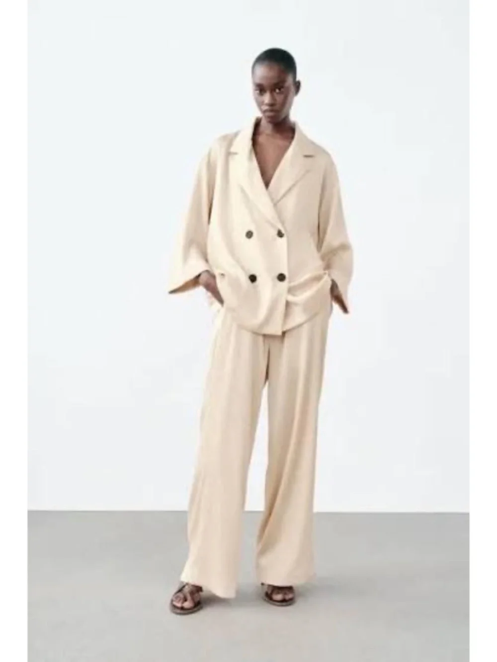 ZARA Oversized Crinkle Blazer - Picture 5 of 10
